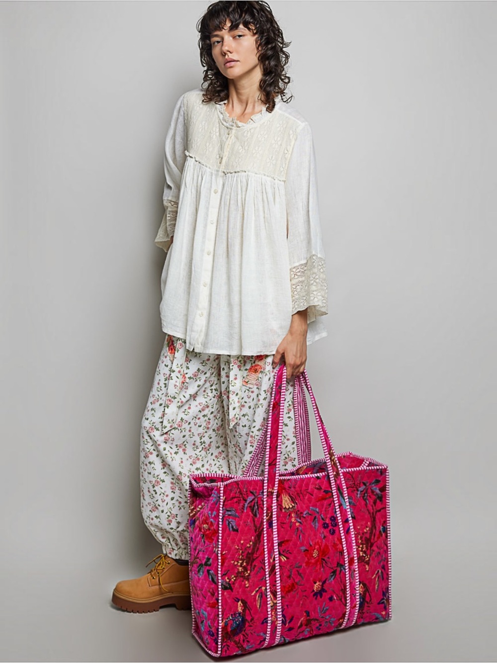 POL Fuchsia Pink Floral Quilted Velvet Tote Bag | Oversized Shopper - Picture 2 of 8
